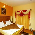 Mmr Holiday Inn