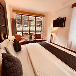 Hamir Guest Stays