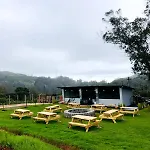 Aventura Fern Hill- Aala