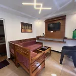 Fortune Retreats