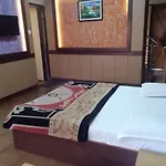Hotel Shiv Shanthi Inn