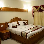Hotel Vasantham Palace