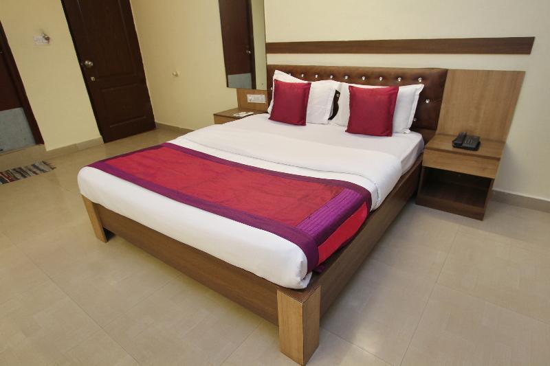 Hotel Oyo Flagship 24364 Shiv Shanthi Grand Ooty