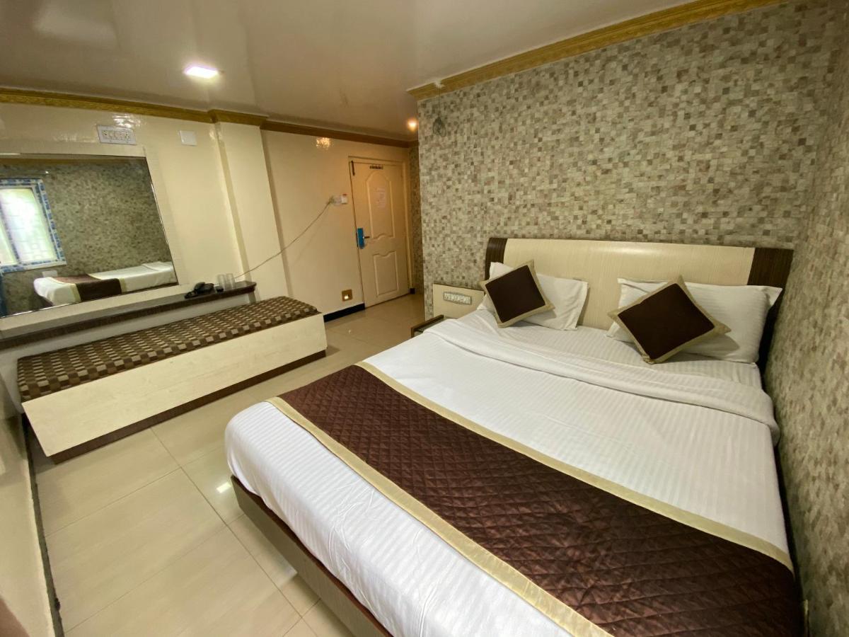 Adarsh International Hotel 2*