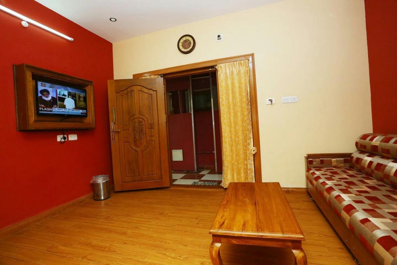 Mmr Holiday Inn Hotel