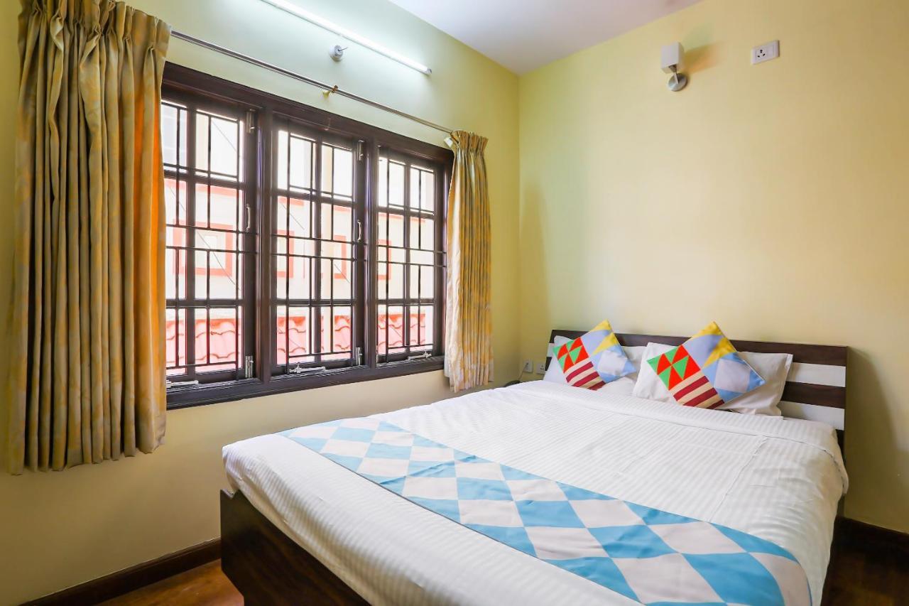 Oyo 77612 Silver Spring 3* Ooty