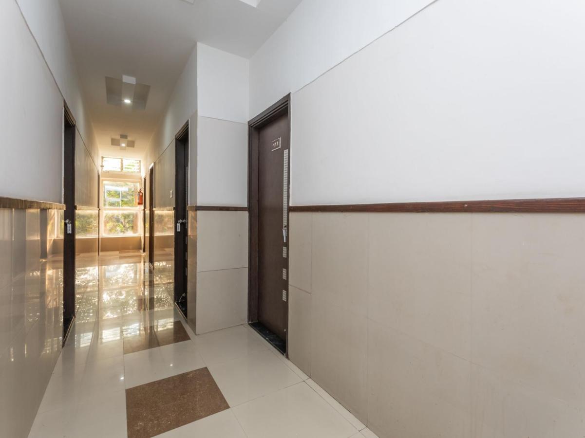 Oyo 72317 C S Grand Palace 3* Ooty