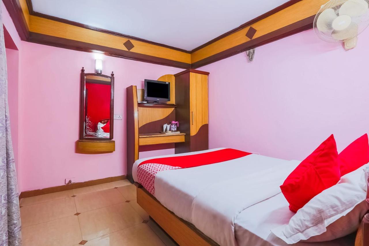 Oyo Flagship 24364 Shiv Shanthi Grand Hotel