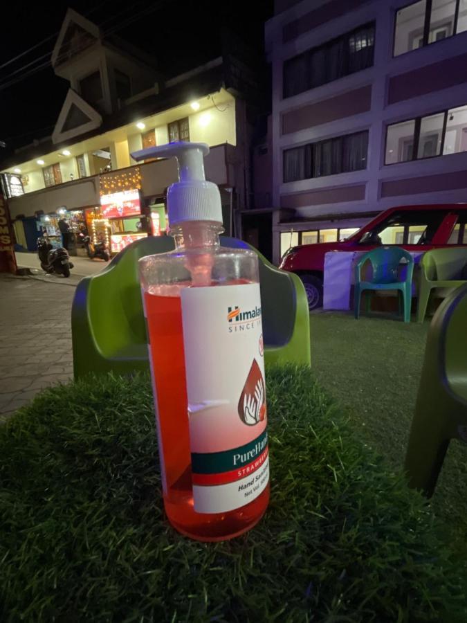 Hotel Pentoz - Charing Cross, 5*