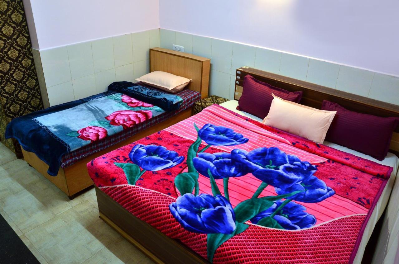 Pentoz - Charing Cross, Hotel