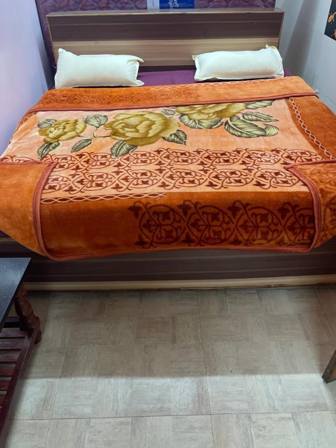 Hotel Pentoz - Charing Cross, 5*