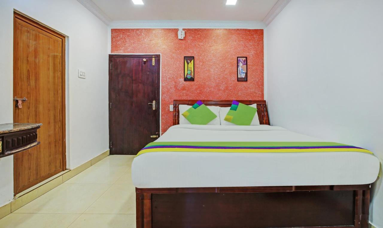 Hotel Treebo Trip Lake Residency Boat House 3*
