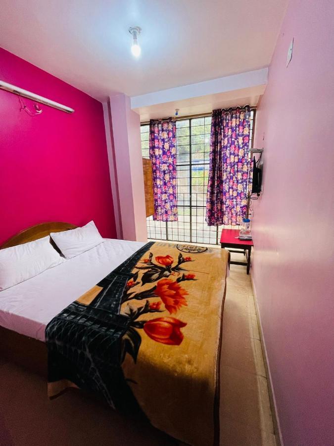 Nakshatra Guest house Ooty