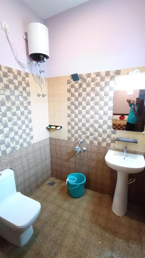 Bed & Breakfast Rose Garden Enclave For Families & Executives Ooty