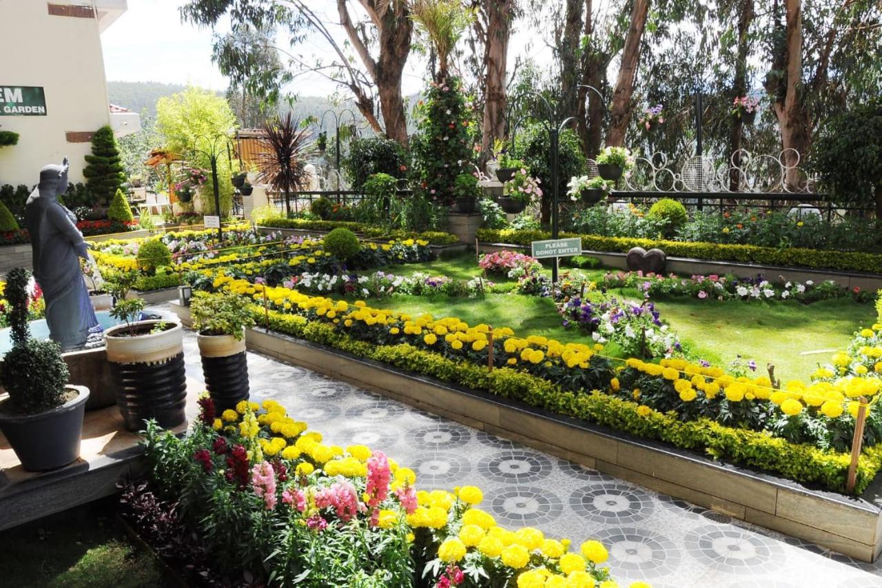 Hotel Gem Park 4*