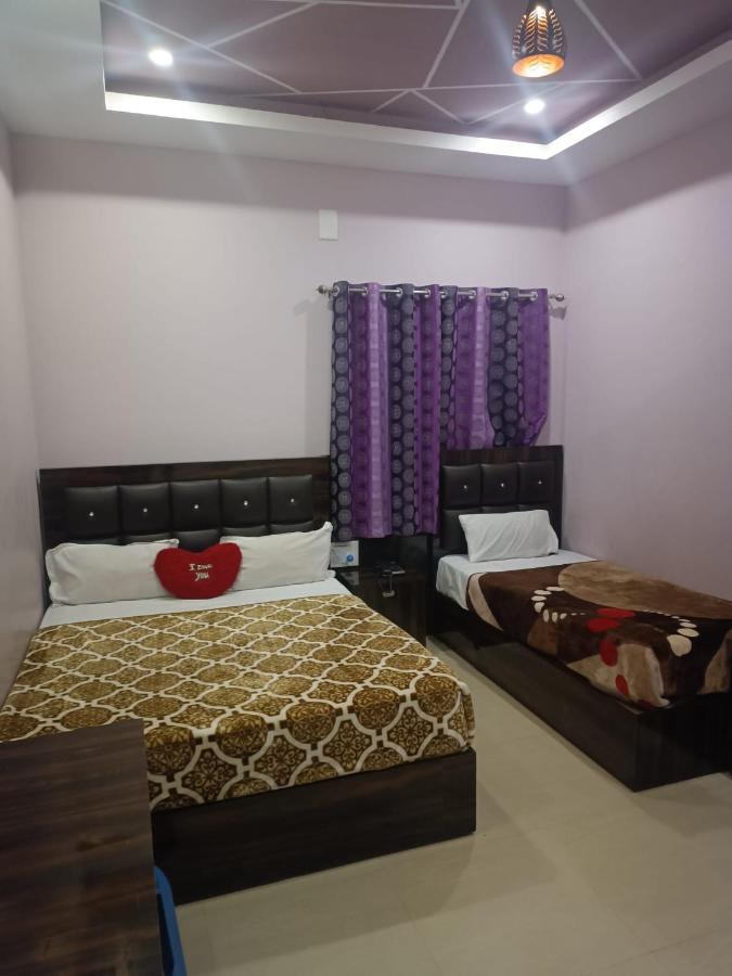 Rose Garden Enclave For Families & Executives