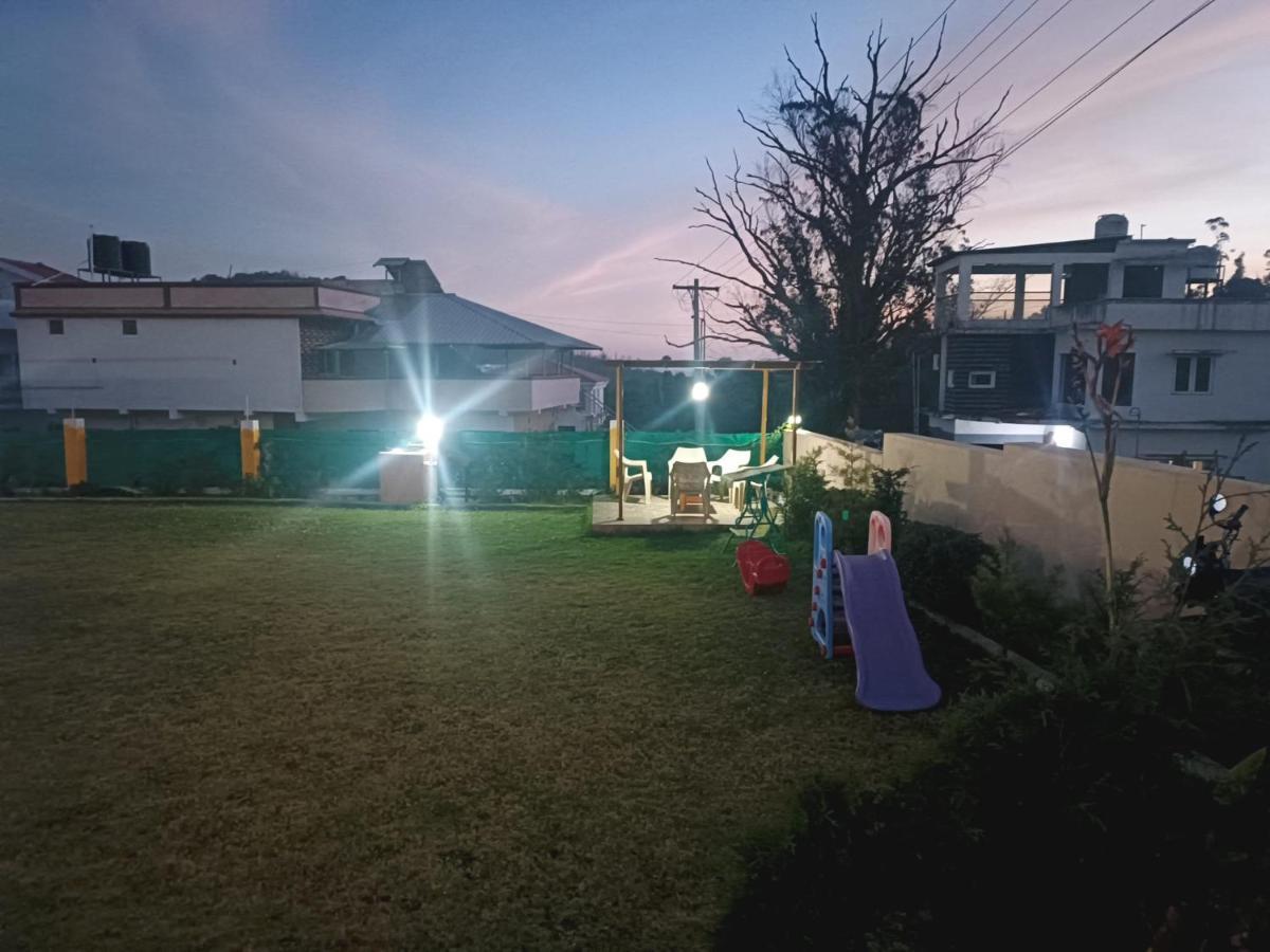 Rose Garden Enclave For Families & Executives *
