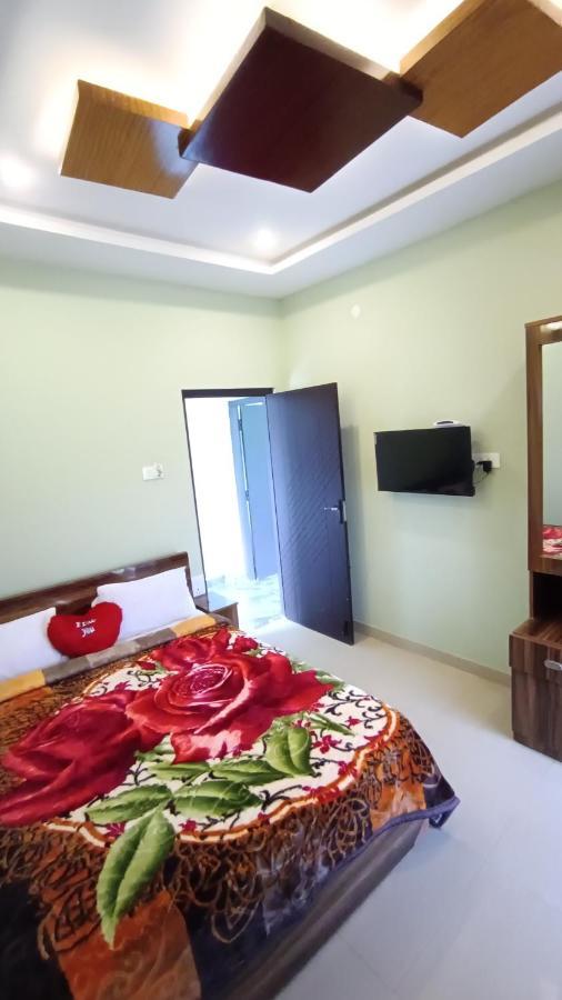 Bed & Breakfast Rose Garden Enclave For Families & Executives Ooty