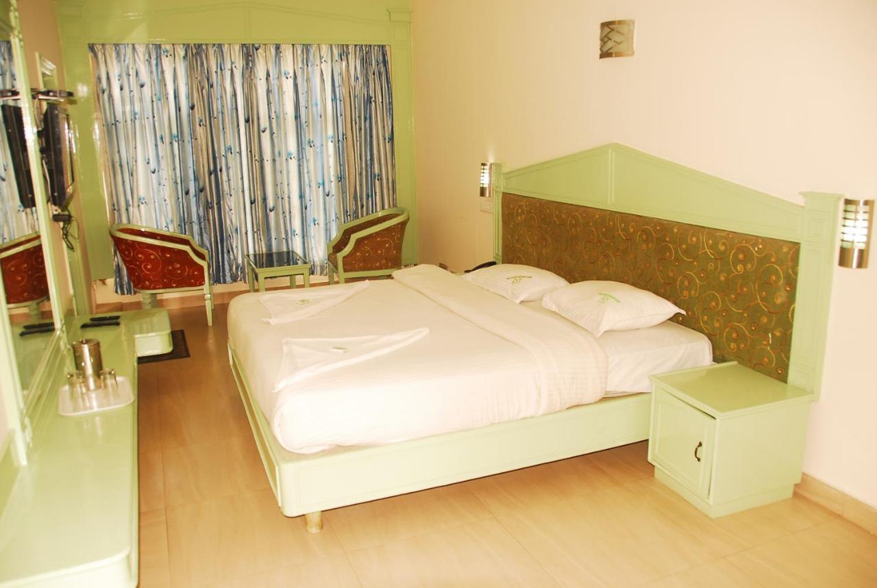 Hotel Sapphire Garden View
