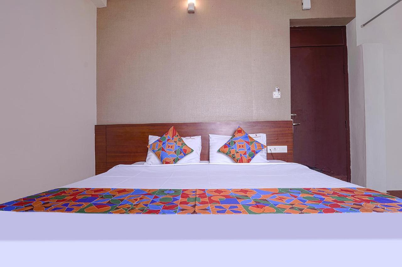 Fabexpress Residency Hotel