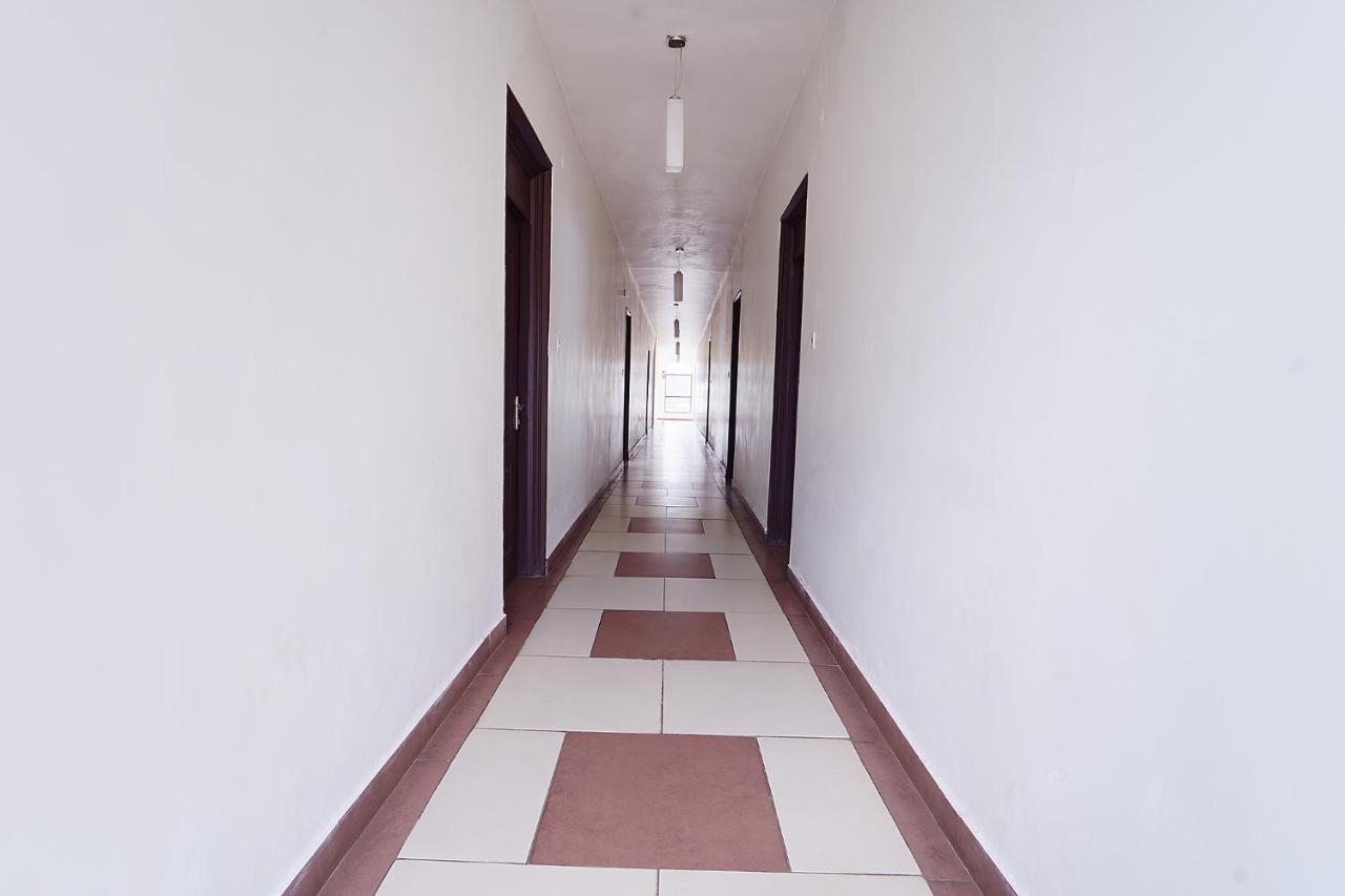 Fabexpress Residency Hotel