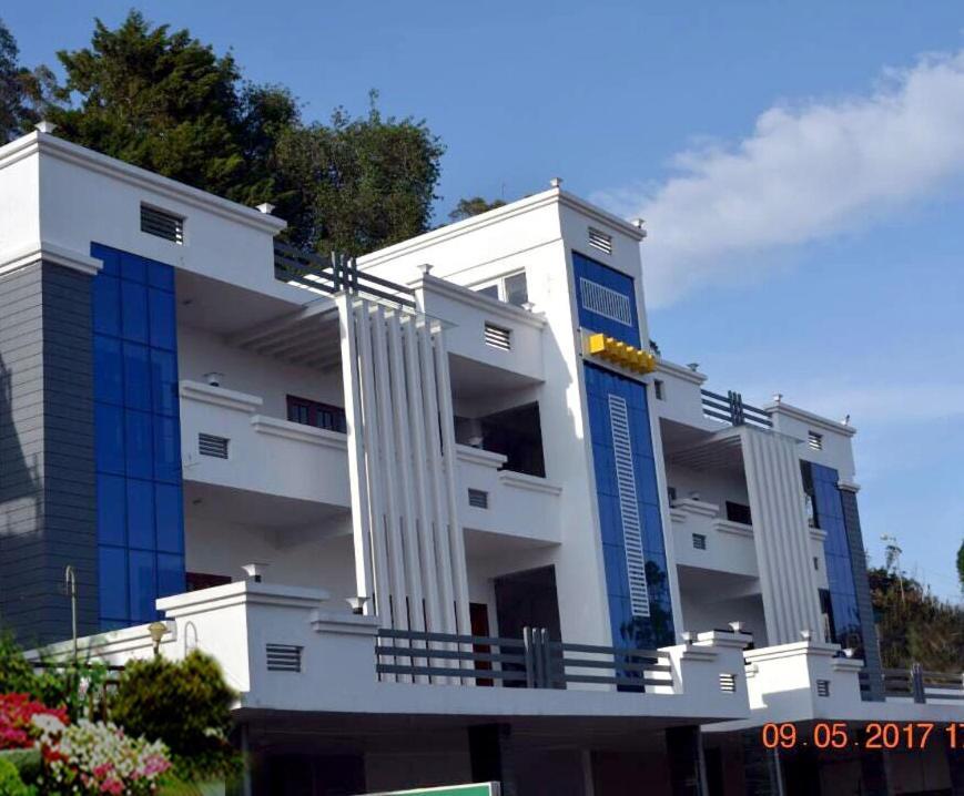 Hotel Pinehill Suits Ooty