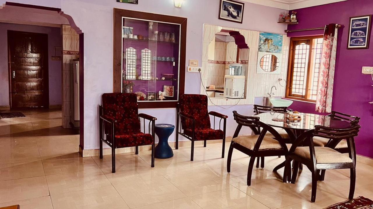 Apartment Hilltop Homestay *