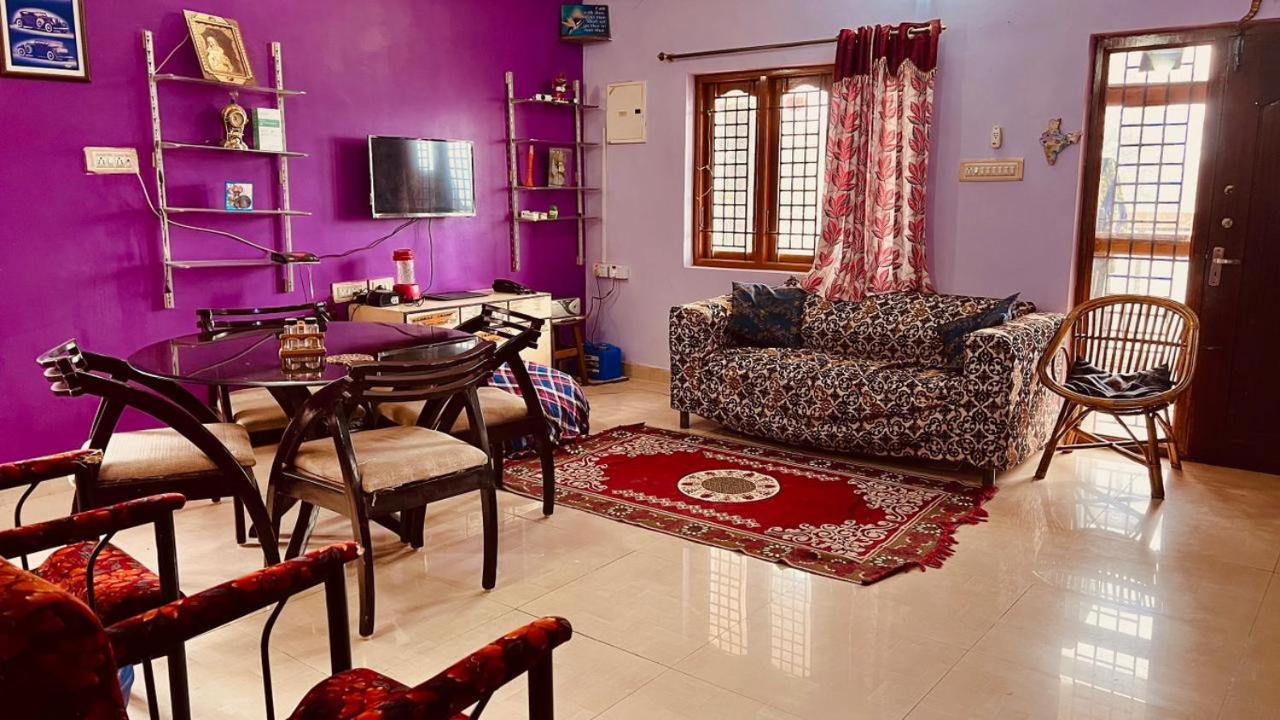 Hilltop Homestay Apartment Ooty