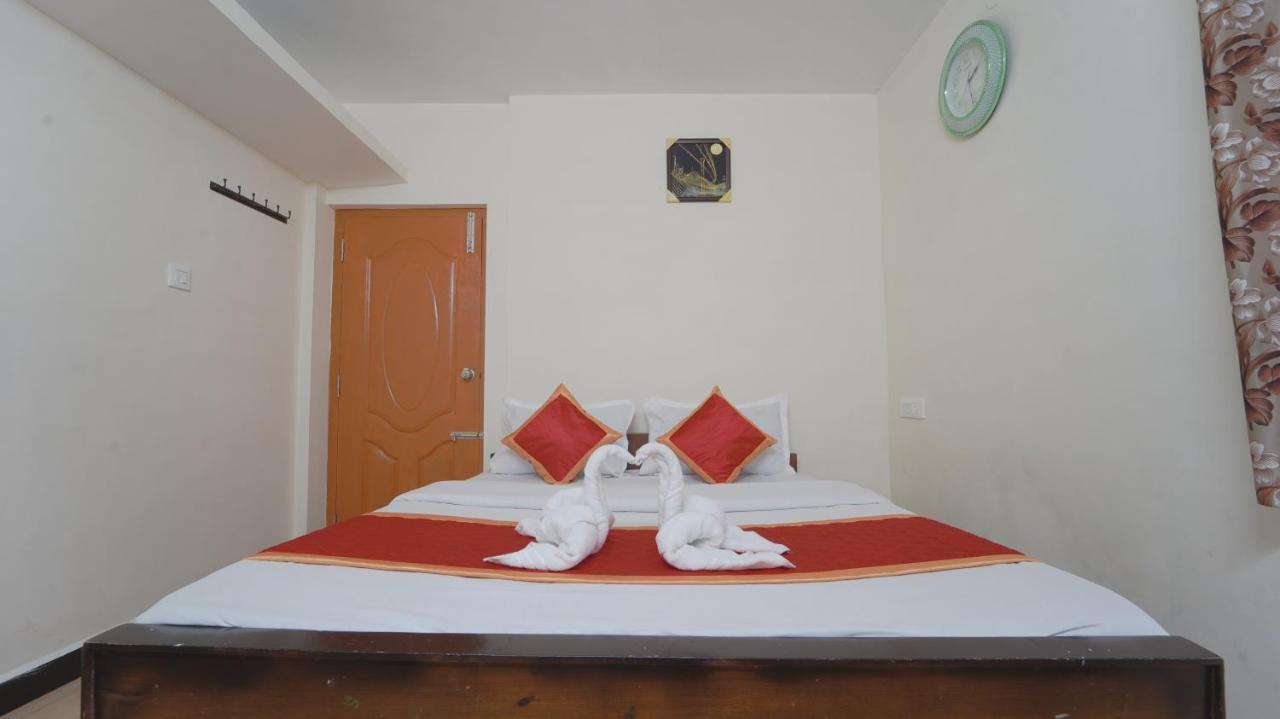 Amuthu Residency