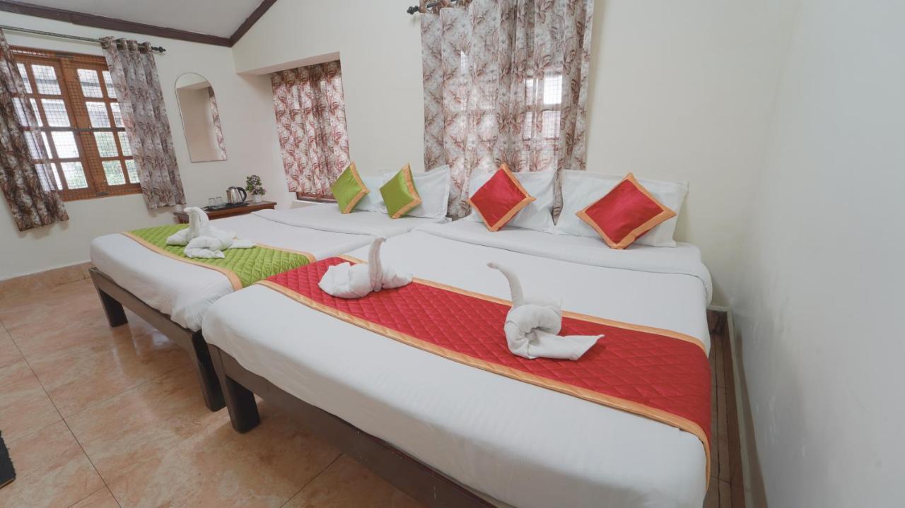 Amuthu Residency Resort