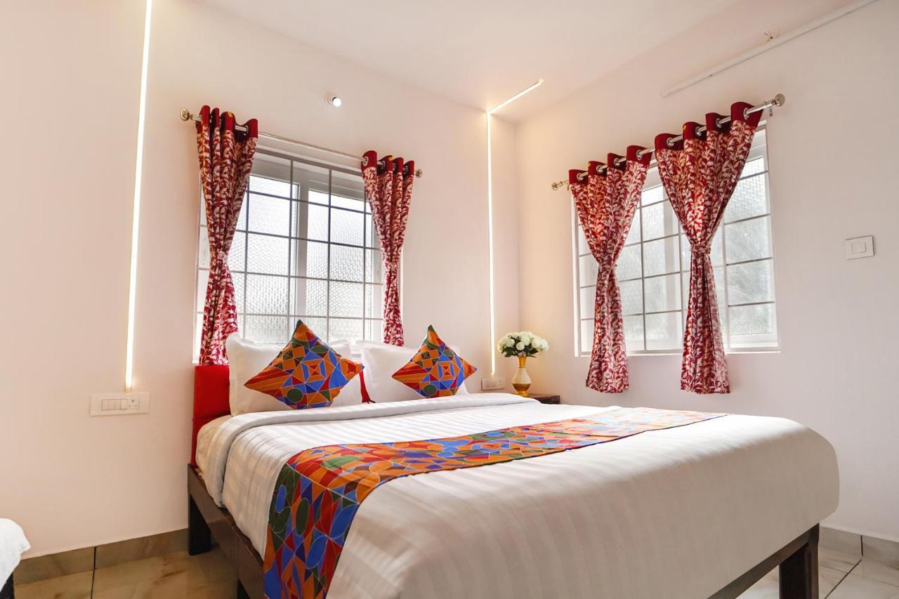 Fabhotel Season's