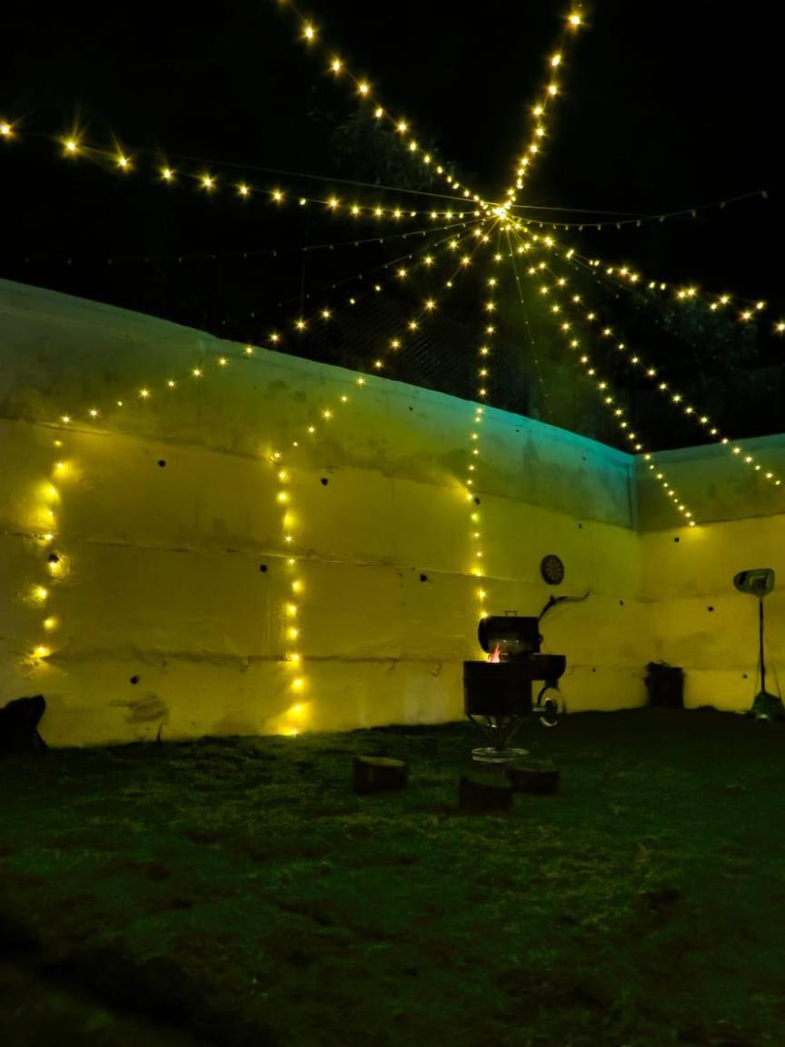 Bob's Haven Hotel *