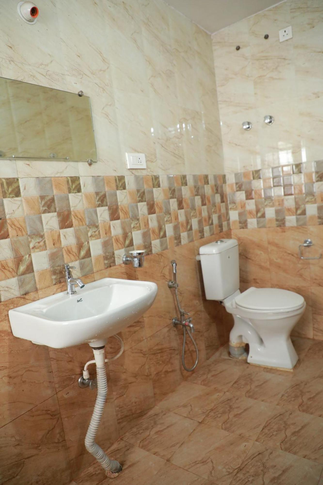 The Woodlands Residency- Unmarried And Stag Groups Not Allowed 3* Ooty