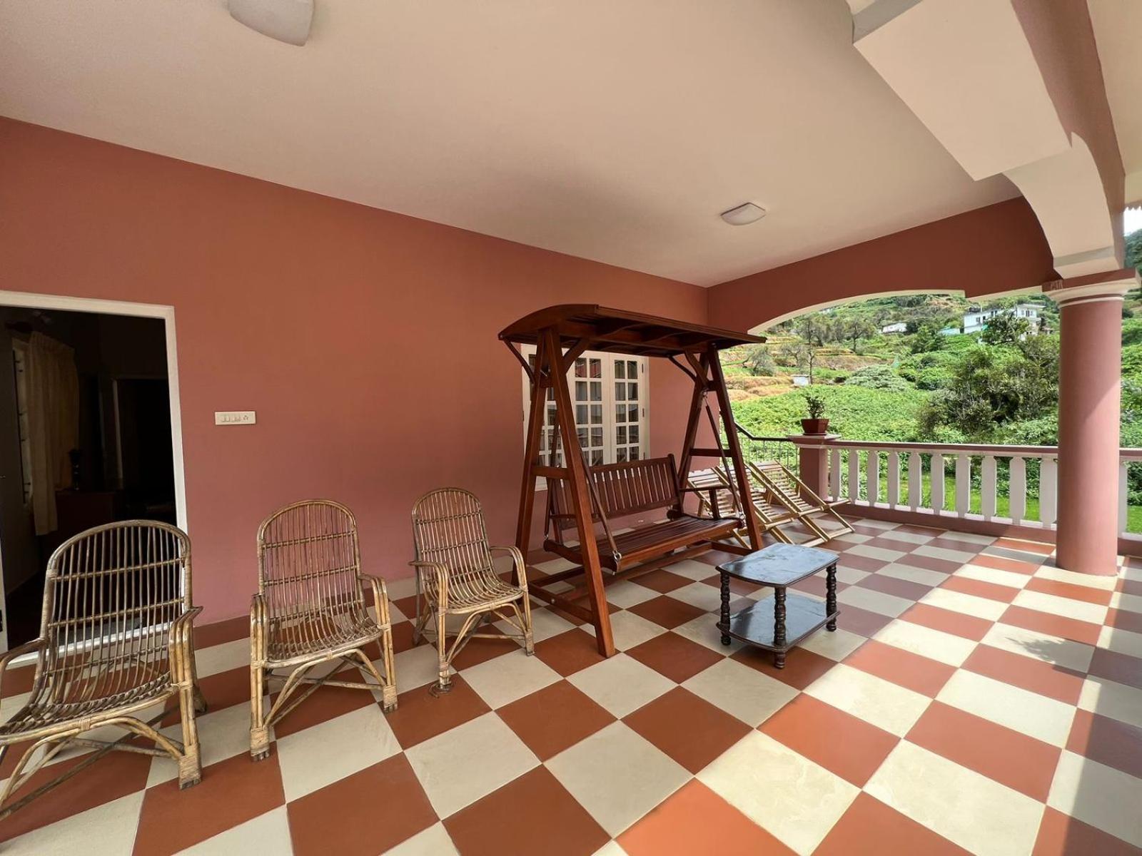 Chill - Families Only 2* Ooty