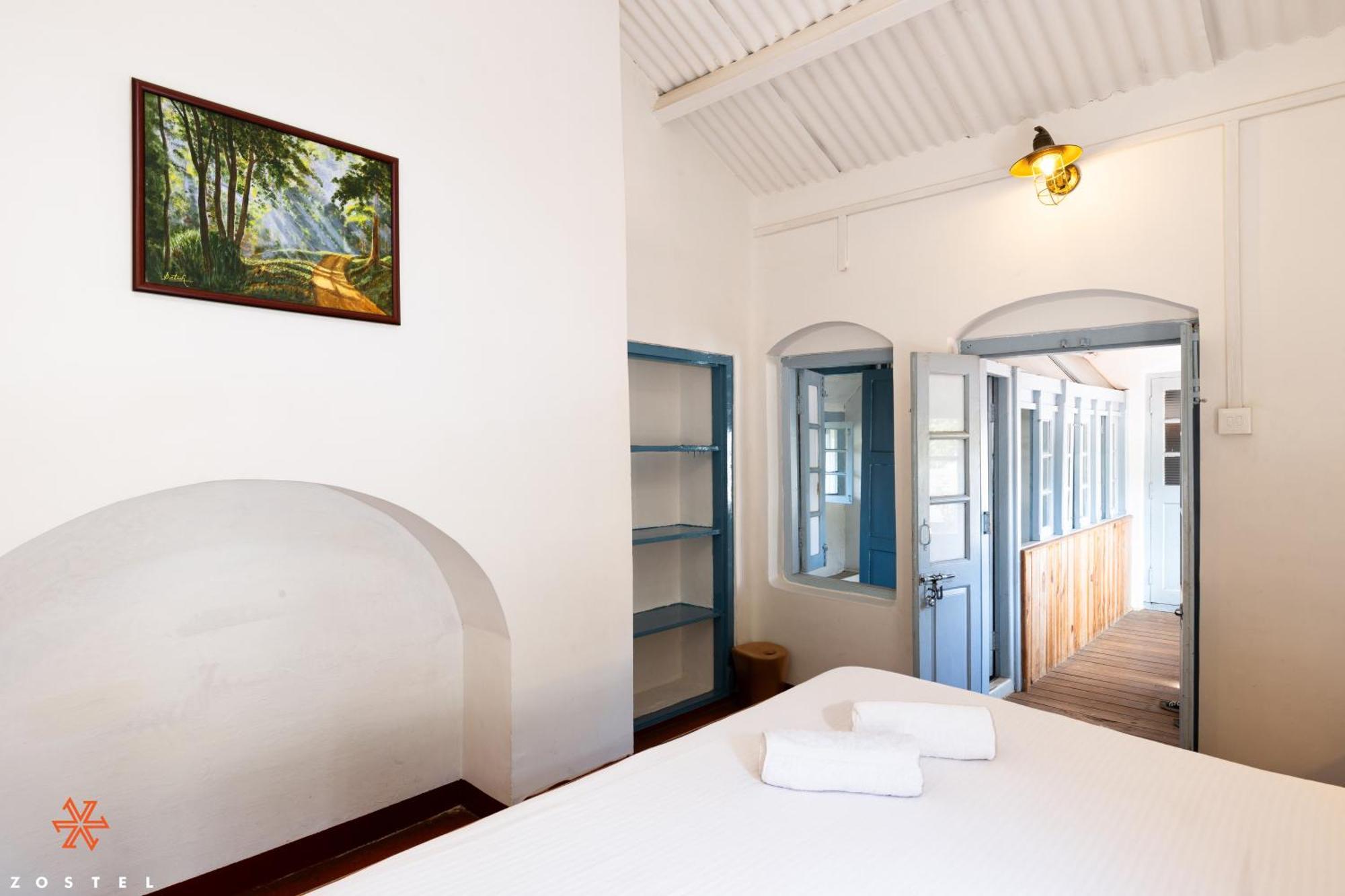 Hostel Zostel *