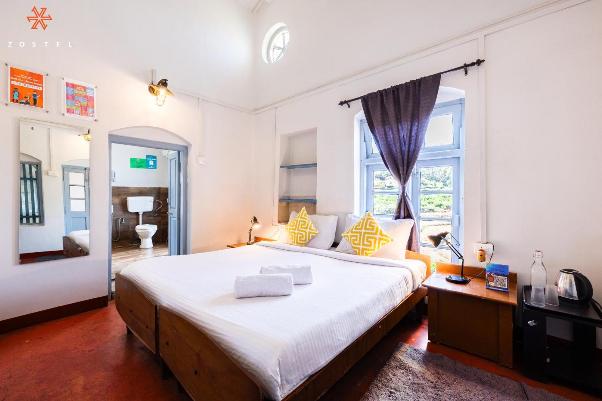 Hostel Zostel *