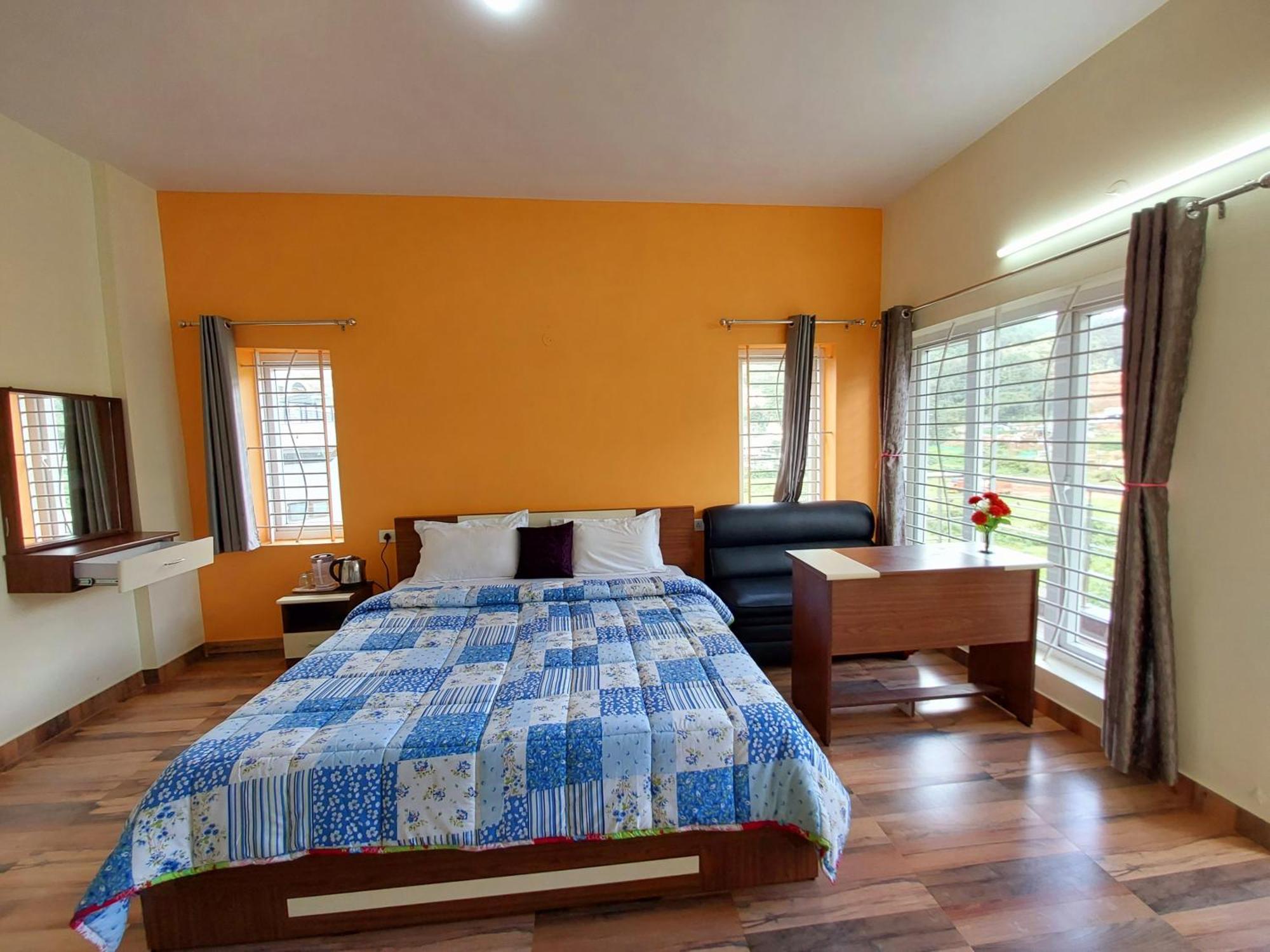 Serenity 3* Ooty