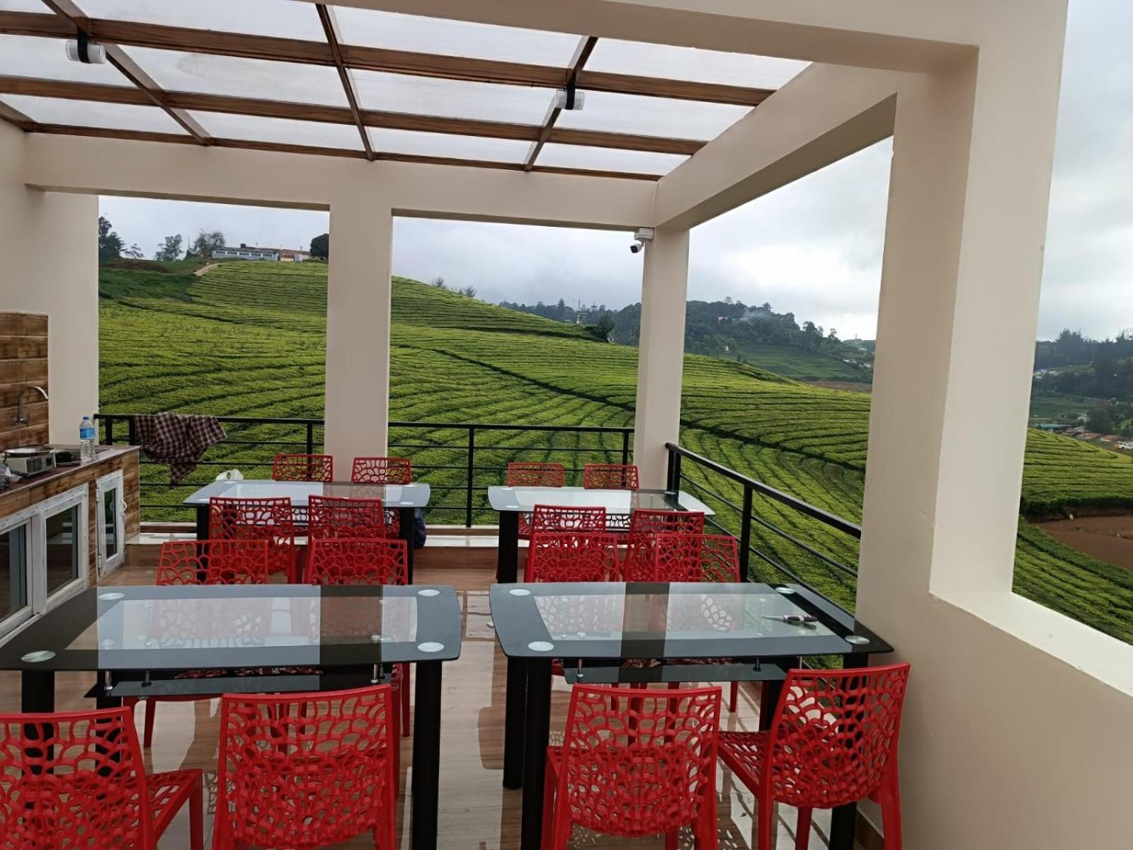 Rose Garden Enclave For Families & Executives Bed & Breakfast