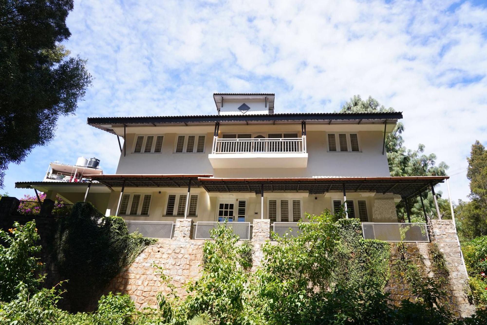 Villa Velvet *
