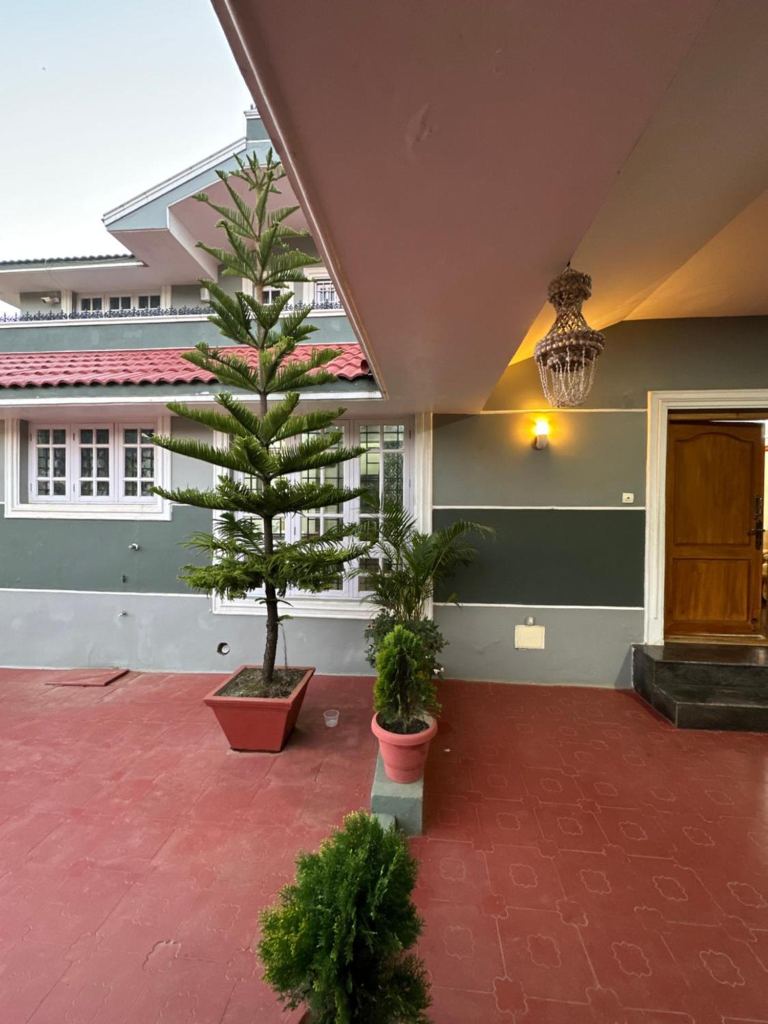 Nivi By Lexstays Homestay Ooty