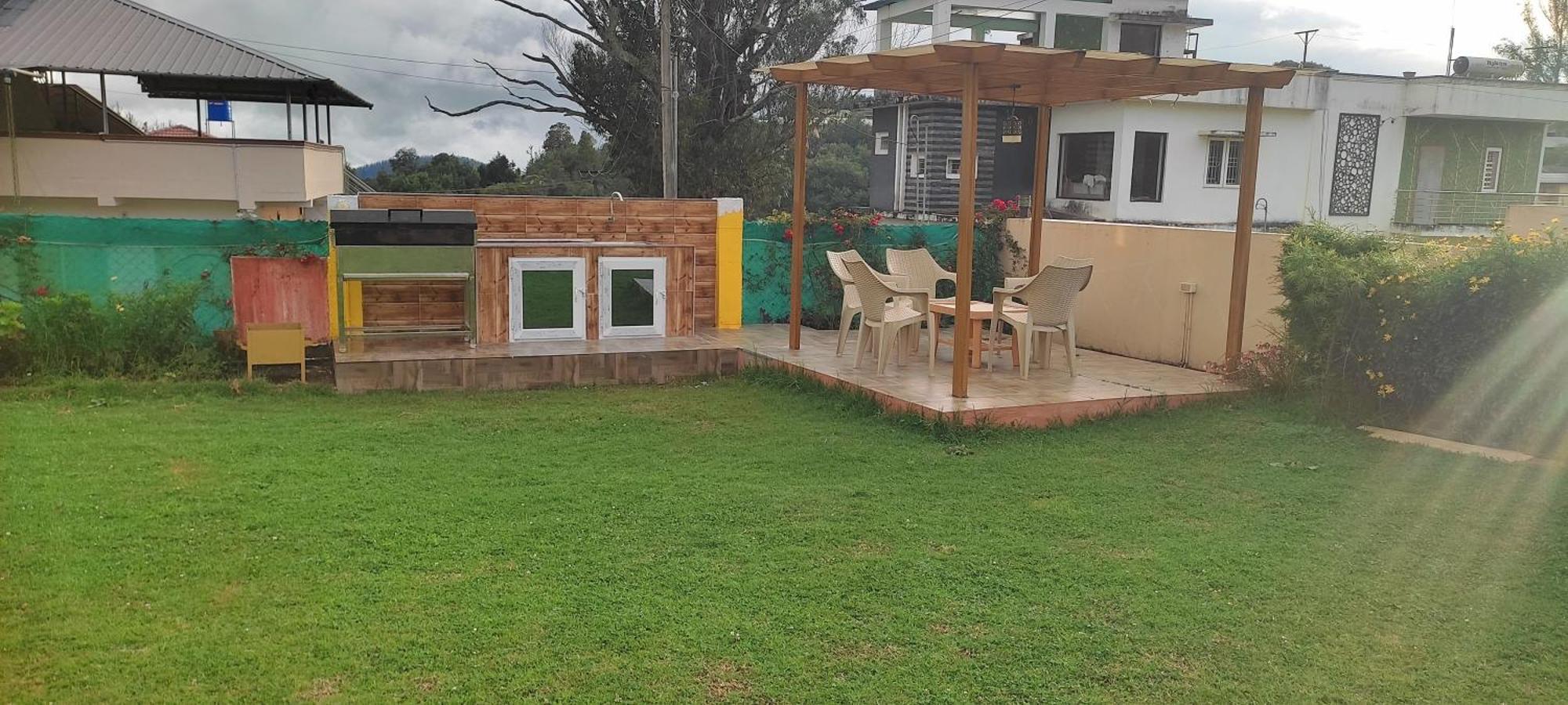 Rose Garden Enclave For Families & Executives