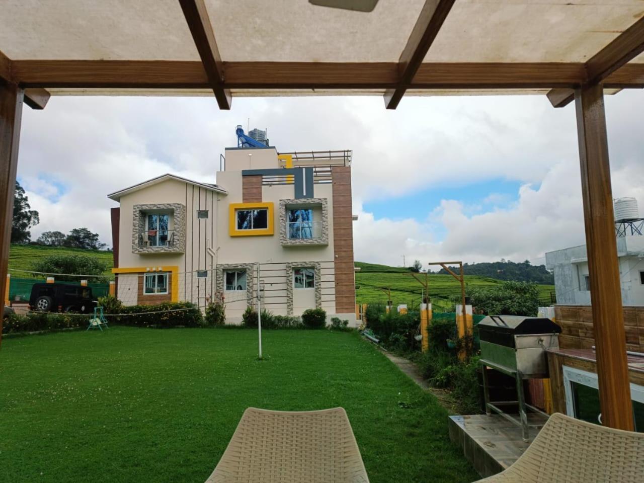 Bed & Breakfast Rose Garden Enclave For Families & Executives Ooty