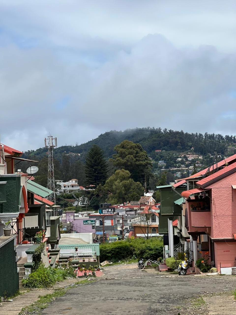 Sumana Stays * Ooty