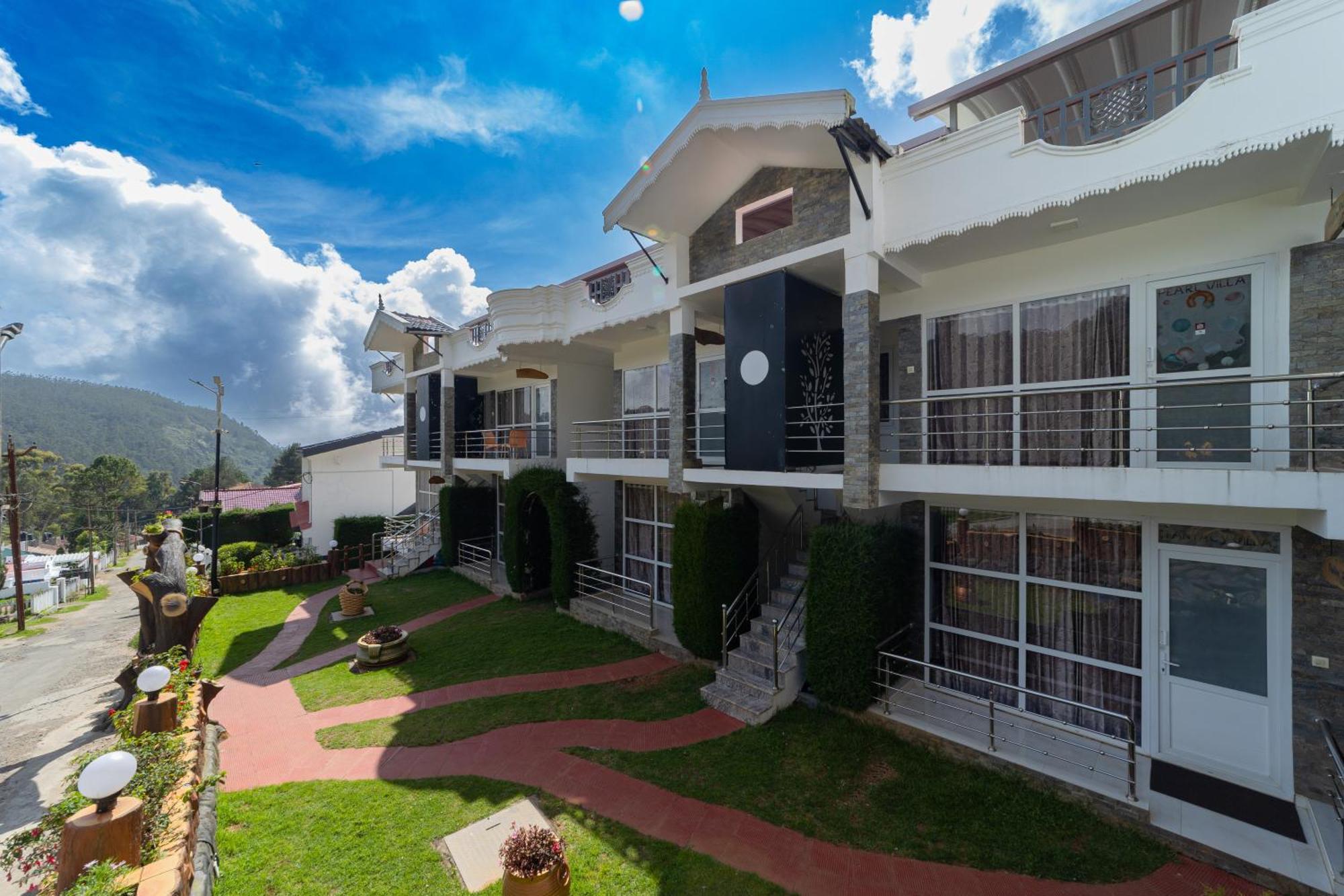 Resort Fortune Retreats
