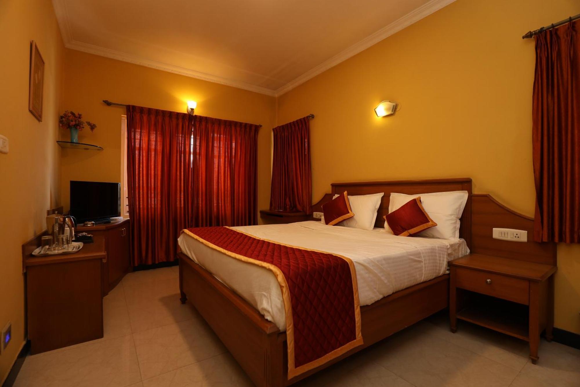 Silver Oak Hotel 3*