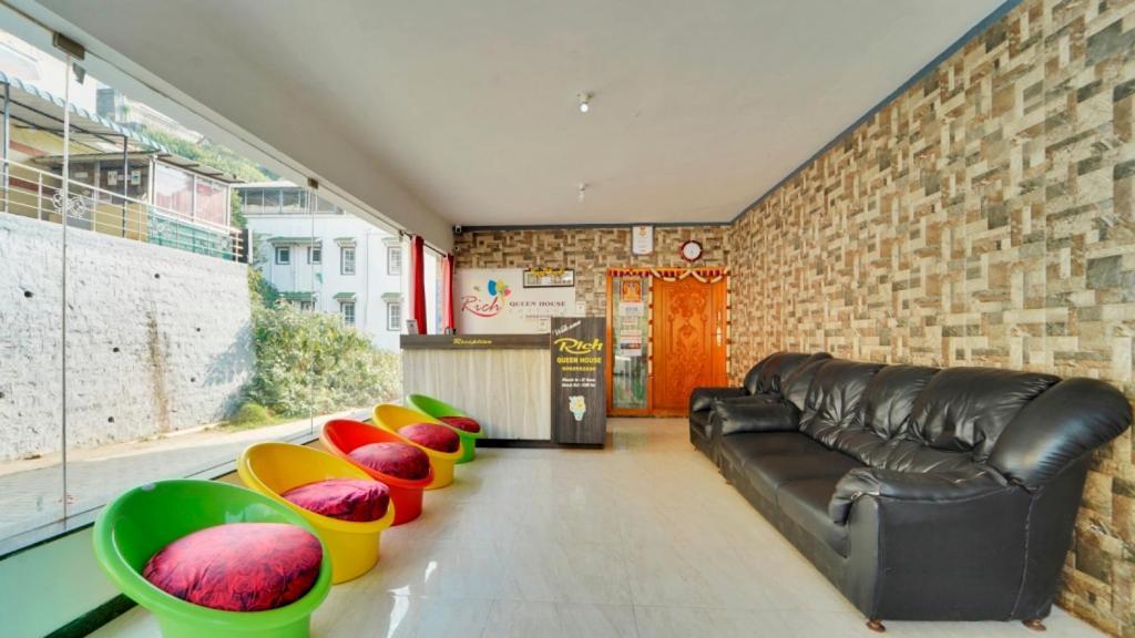 Iroomz Rich Queen House * Ooty