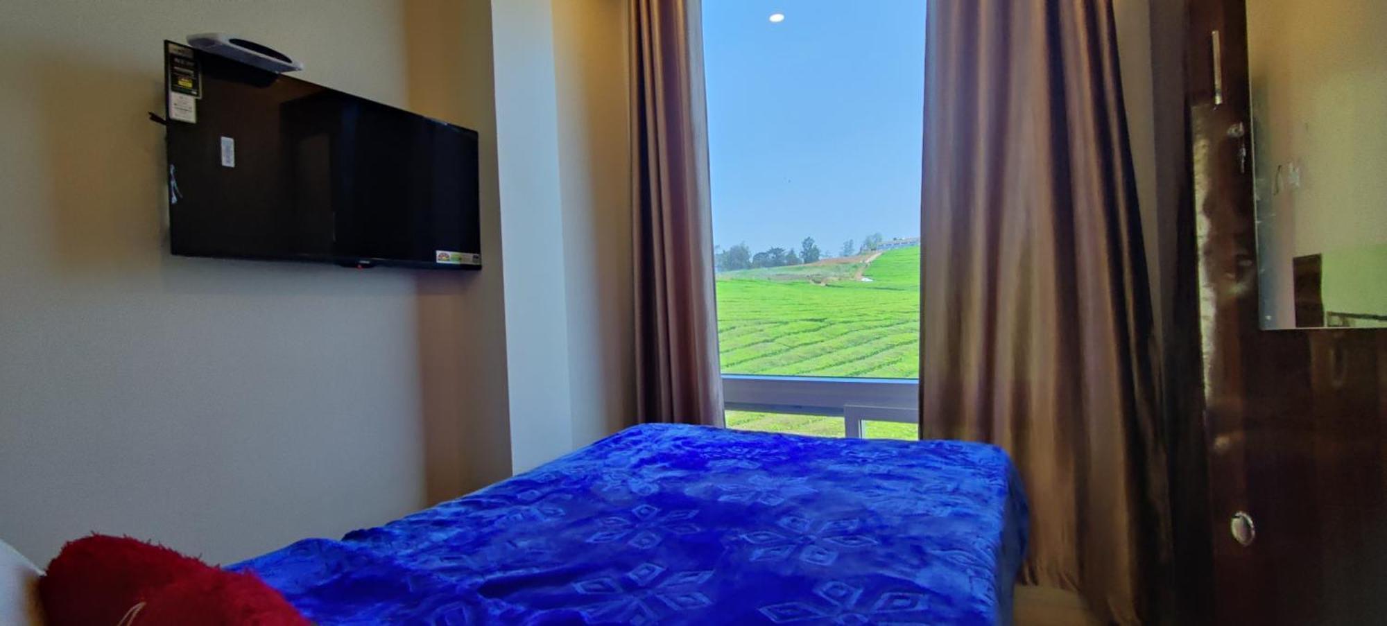 Rose Garden Enclave For Families & Executives Bed & Breakfast