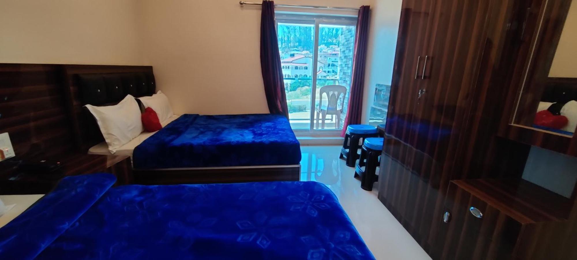 Bed & Breakfast Rose Garden Enclave For Families & Executives *