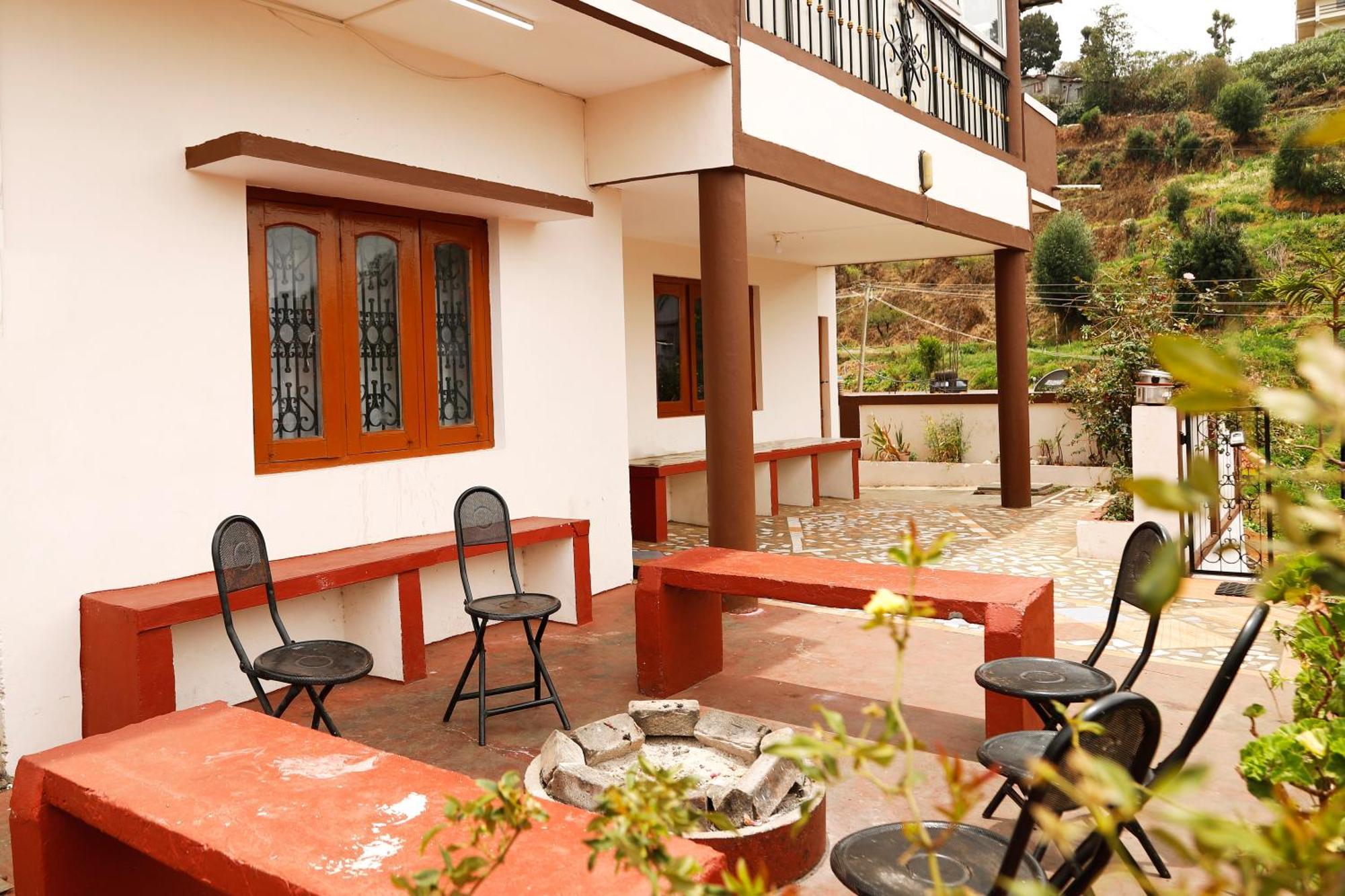 Apartment Hilltop Homestay *