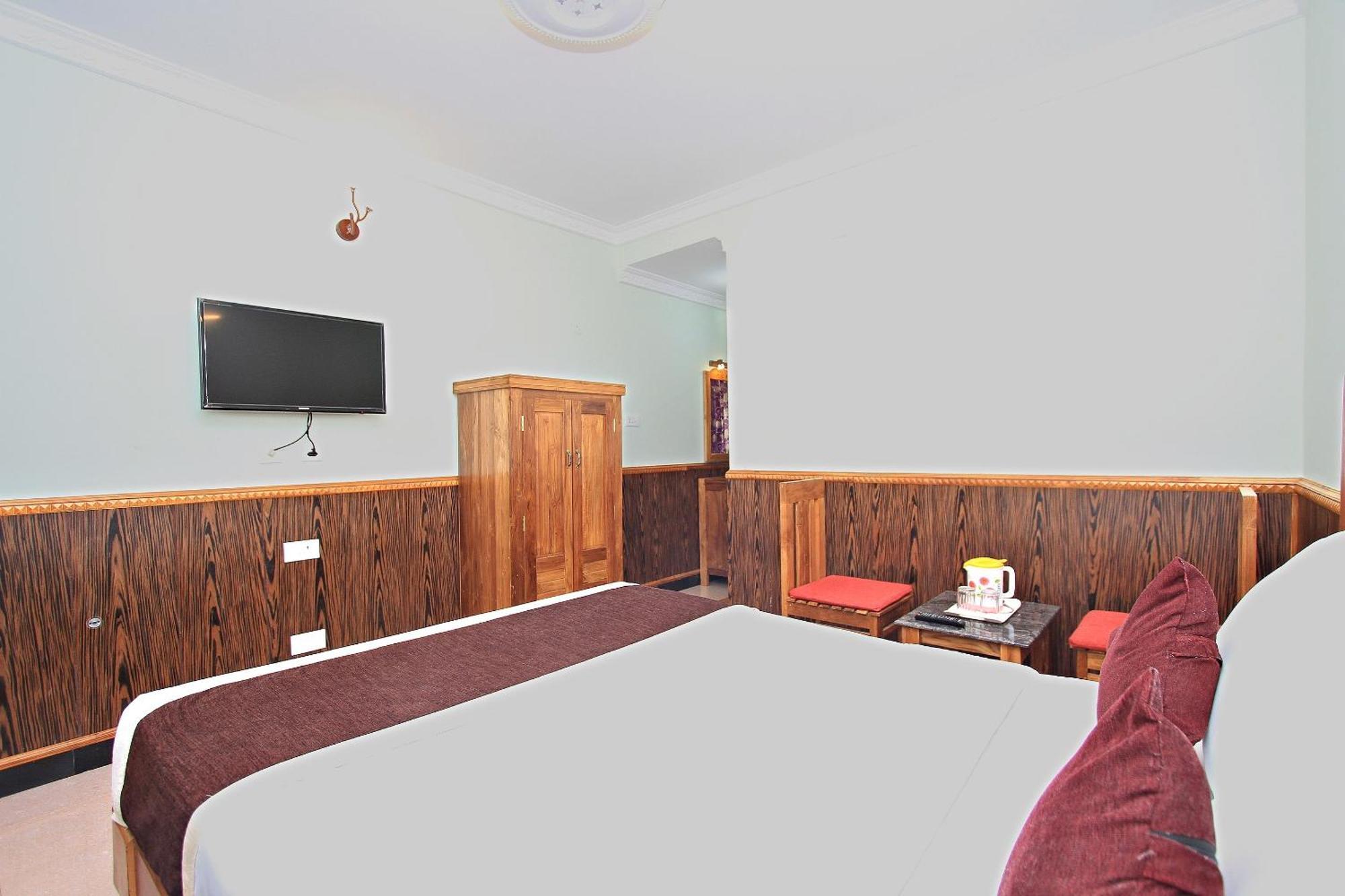 Capital O 8709 Rain Forest Hotel 3*